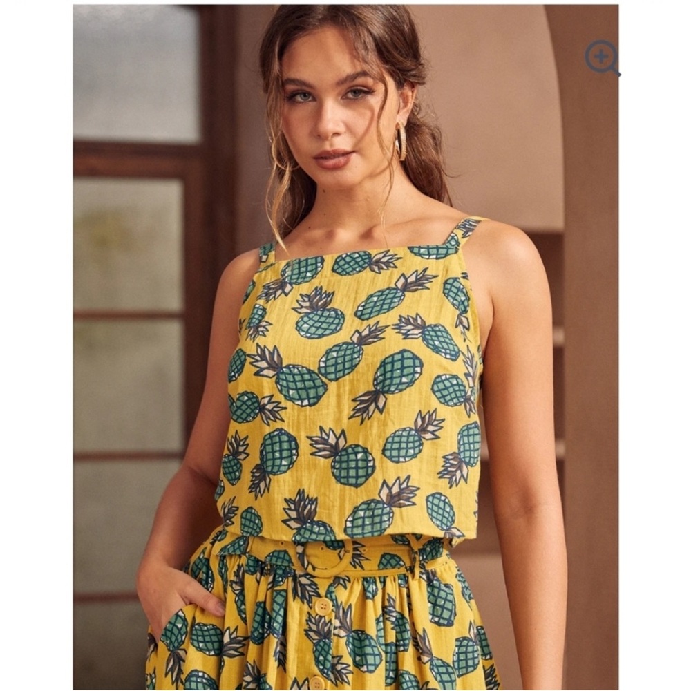 Modcloth Morning Melody Yellow & Green Pineapple Print Crop Top 🍍